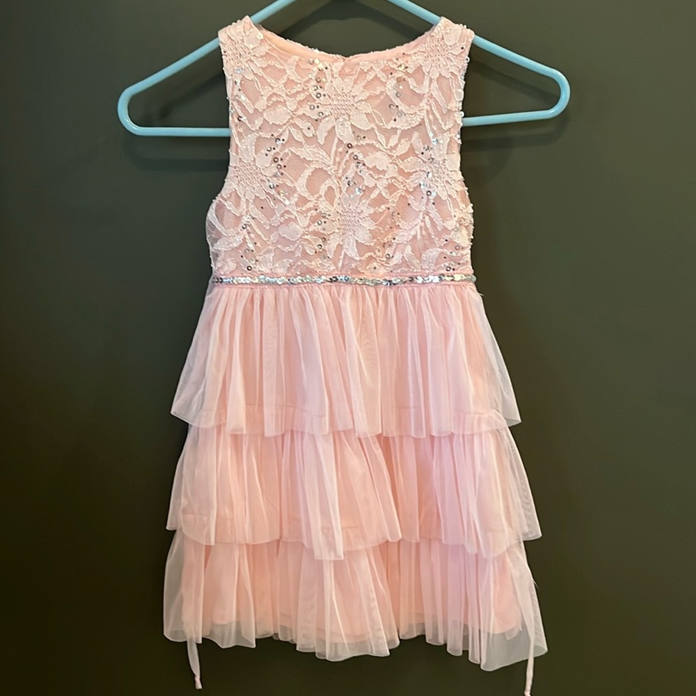 Girls dress
